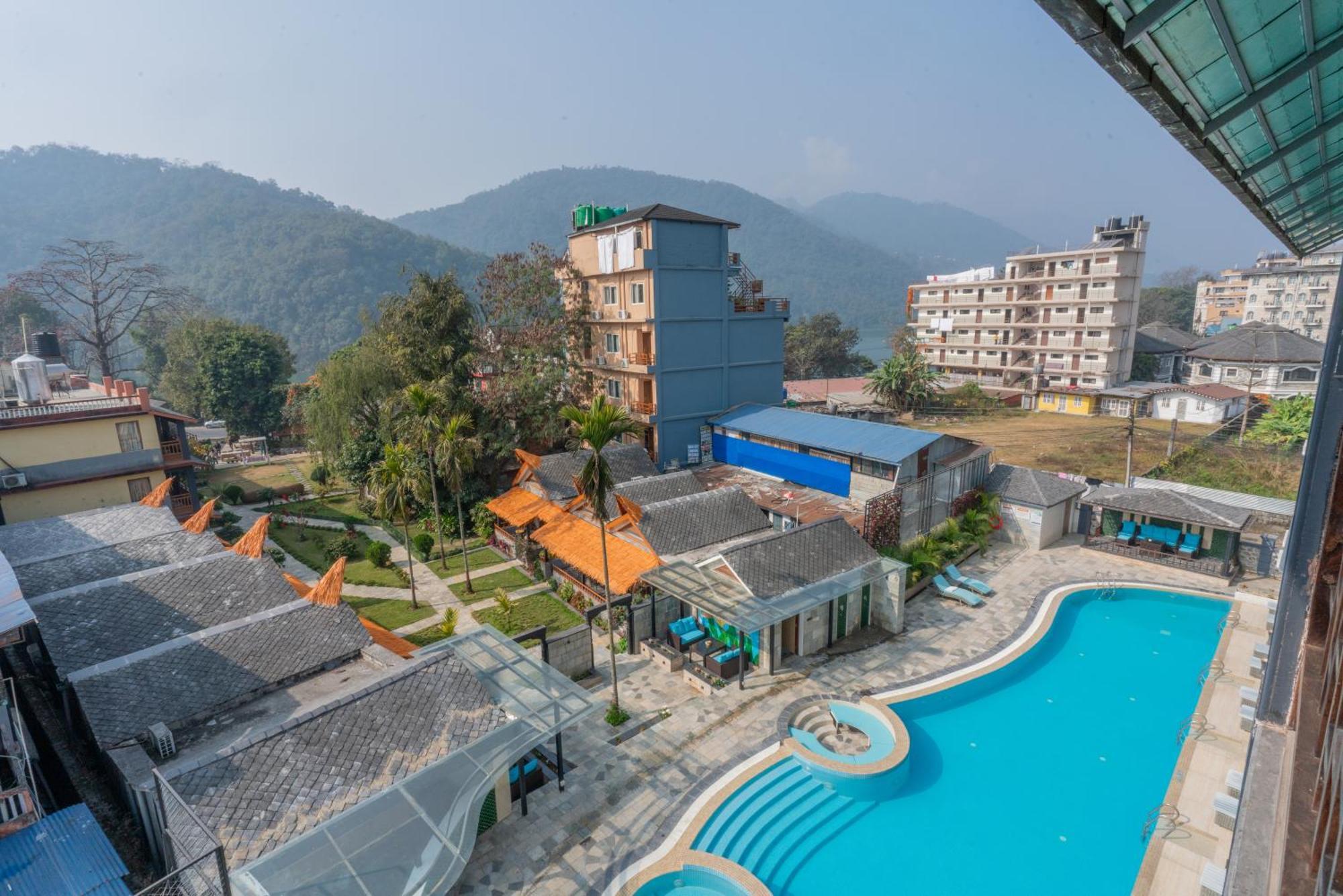 Lake View Resort Pokhara Exterior foto